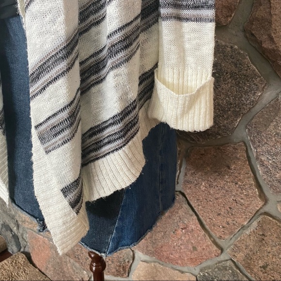 Pink Republic flowy striped cardigan sweater - Picture 4 of 6